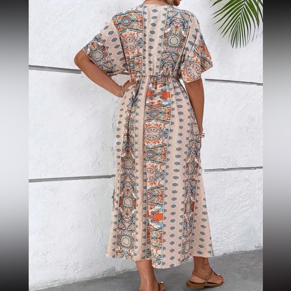 Plus Size Boho Floral Cottagecore Kimono Sleeve Maxi Dress - Picture 4 of 6